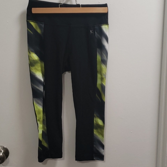 Capri Leggings - Picture 2 of 3